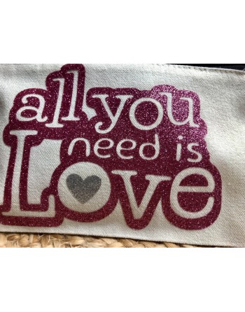Pochette ALL YOU NEED IS LOVE (rose pailleté)